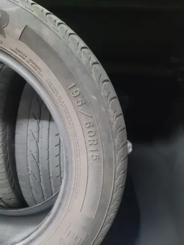 Kit 4 pneus 195/60 r15