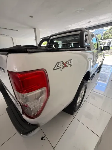 Ford Ranger XLT 2.5 16V 4X2 CD Flex 2014