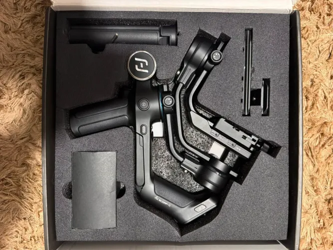 Gimbal FeiyuTech SCORP-C para Câmera | 3 Eixos | Completo
