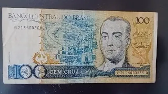 Quadro cédulas antigas