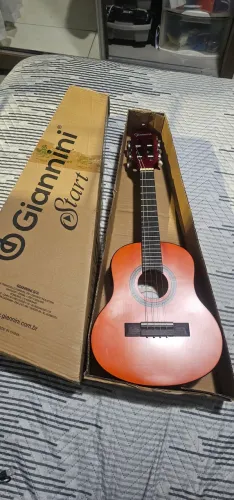 Cavaquinho Elétrico Giannini