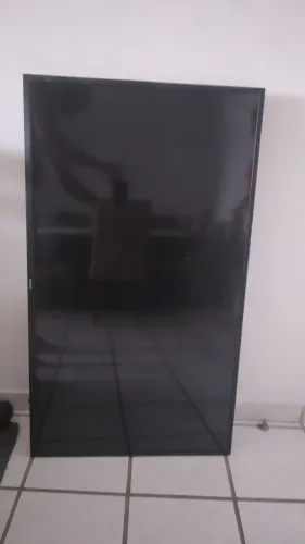 TV com tela manchanda.