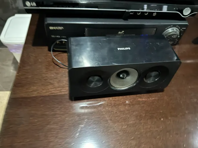Home Theater Phillips 4 Torres
