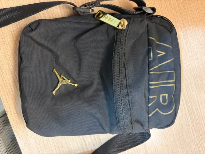 Shoulder Bag Jordan Nike (Modelo Americano)