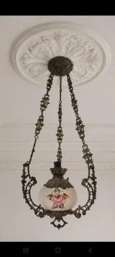 Uma linda luminária de bronze antiga de teto tenho duas cada uma 399