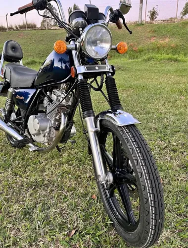 Suzuki intruder 125