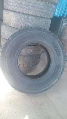 Pneus novos 275/295/17.5