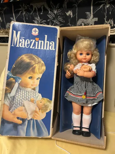 Boneca mãezinha antiga 
