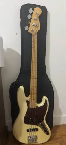 Fender Jazz Bass Player Plus