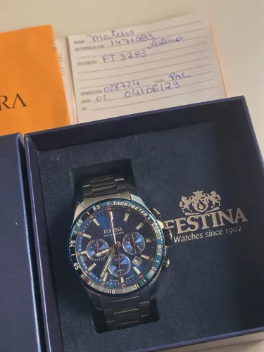 Relógio Festina seminovo completo