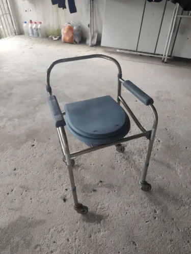 Cadeira de banho, colchão pneumático 