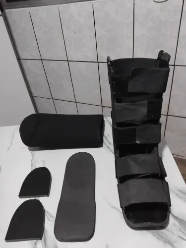Bota ortopedica Robofoot , pé direito ,tamanho: 33 a 36