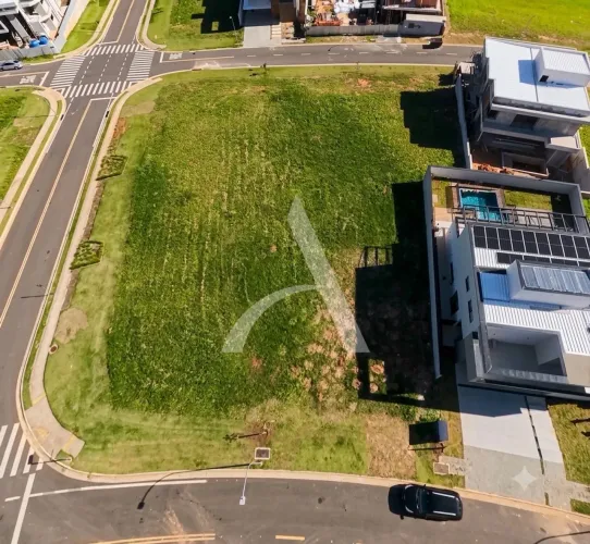 TERRENO DECLIVE COM 497 m² À VENDA NO CONDOMÍNIO ARTESANO GALLERIA EM CAMPINAS / SP