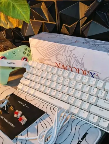 Teclado Gamer Mecânico Branco AJAZZ x NACODEX NK61 White | Switch Red | Novo na Caixa
