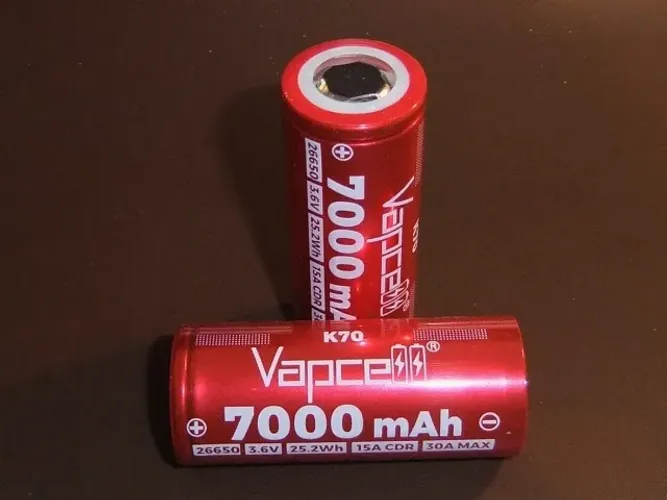 CARREGADOR+2 Bateria vapcell k70 26650 original, 7000mah