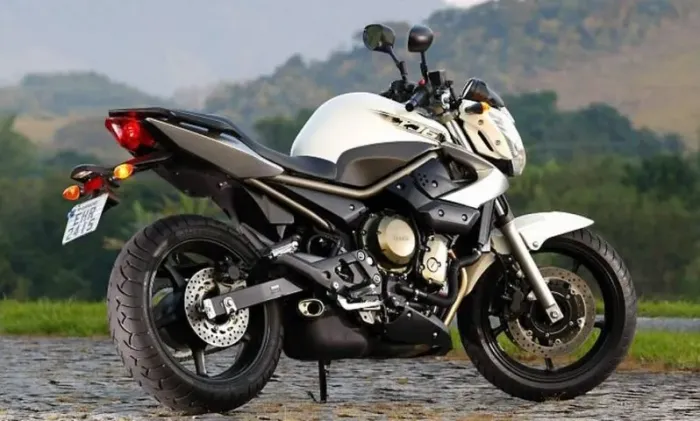 Vendo ou troco xj6