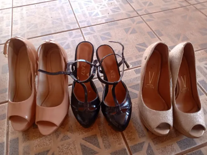 Sapatos semi novos de Salto alto todos por 50