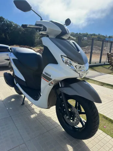 MOTO YAMAHA FLUO 125