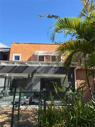 Casa de vila Residencial REAL PARQUE Área Útil: 380 m²