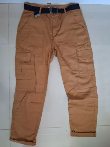 calça cargo marrom