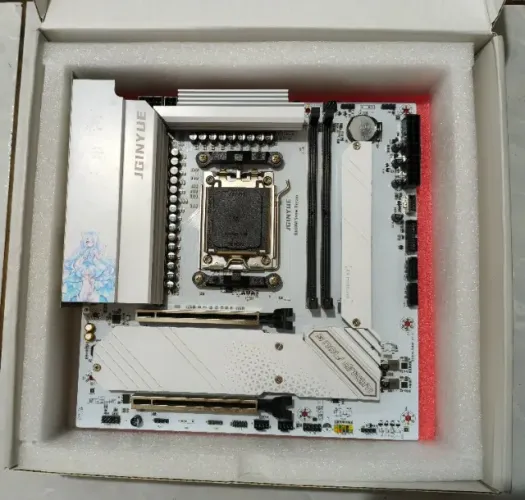 Placa-Mãe JGINYUE B650M Snow Dream AM5 DDR5 para CPU AMD Ryzen Séries 7000/8000/9000, Alim