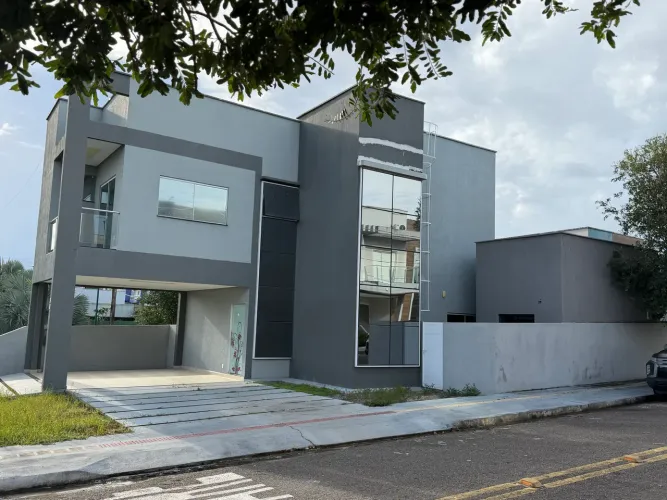 Oportunidade! Imóvel de esquina à venda.