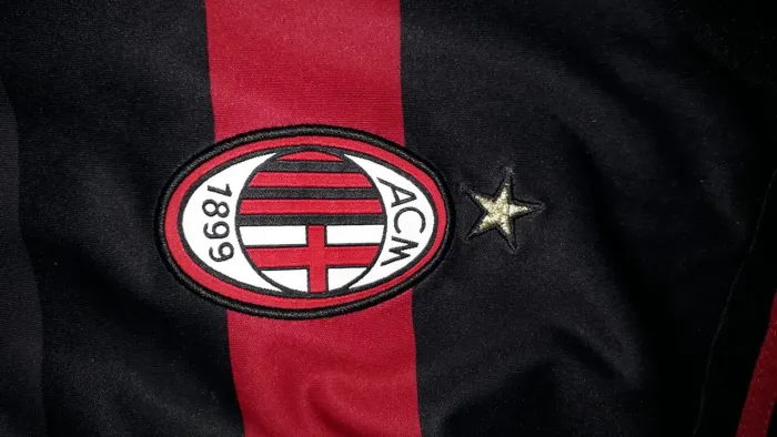 Camisa do AC Milan tamanho M , temporada 2017/18.