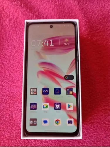 Vendo um celular Motorola moto G56, 256 gigas, 8 de ram completo 