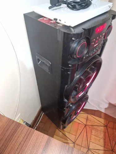 Vendo caixa de som amvox 1900w