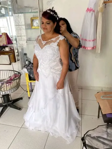 Vestido de noiva  customizado 