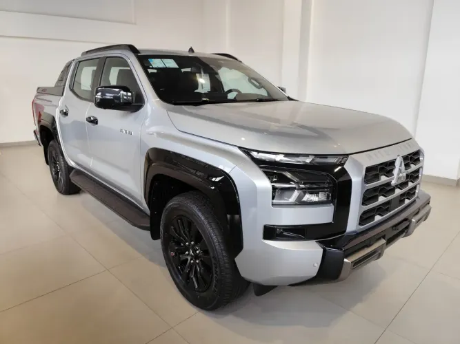 Mitsubishi TRITON Katana AT4 2026
