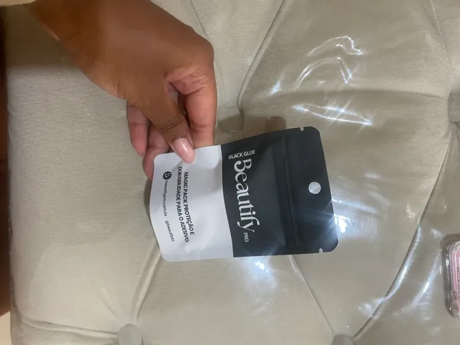 Material para extensão de cílios