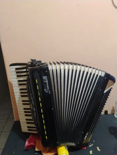 Acordeon sanfona scandalli italiana