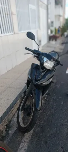 Moto crypton Yamaha. Com documento, Emplacada. Motor top.