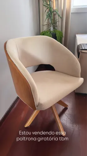 Poltrona giratória