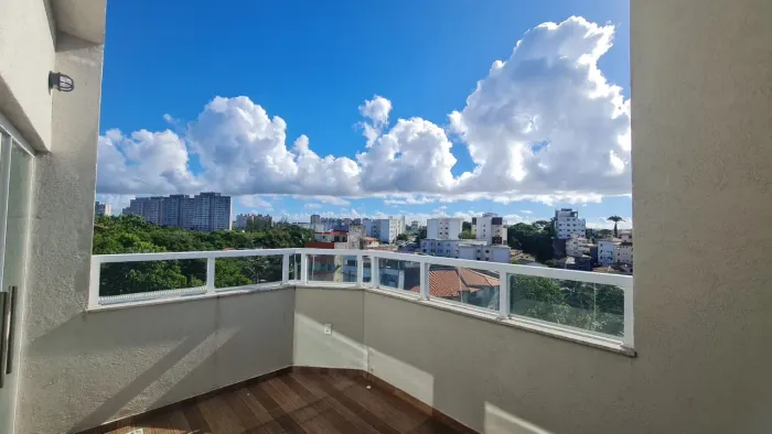 Cobertura 1/4 com suíte Piatã Salvador