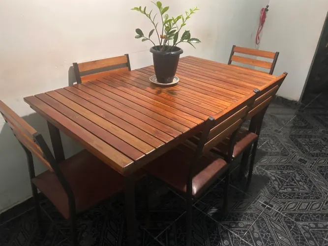 Mesa de jantar 6 lugares