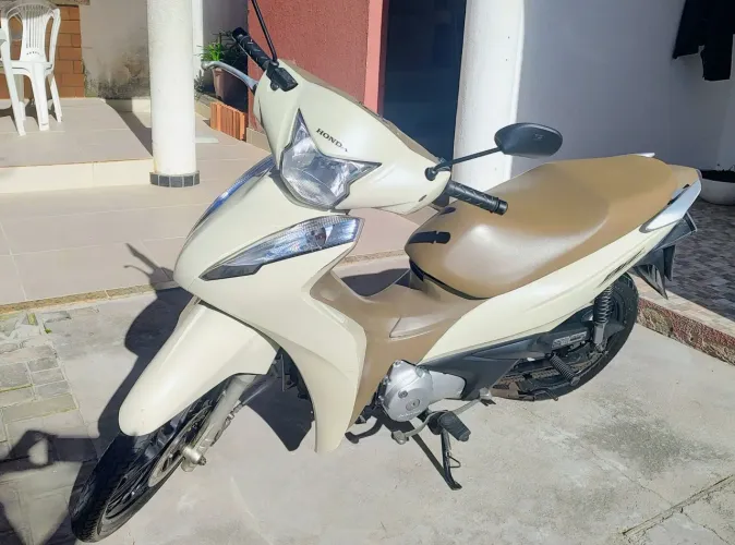 Biz 125 Flex (2022) Semi nova.. 