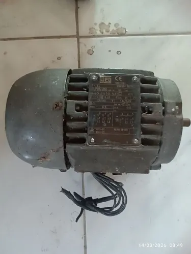 Motor Weg de 0,25 CV trifásico