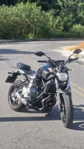 Moto Yamaha MT-07 2017