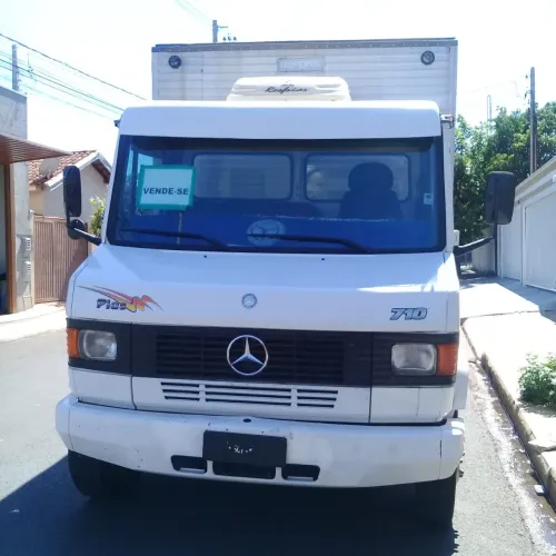 CAMINHÃO 710 PLUS 2006 TURBO INTERCULADO 