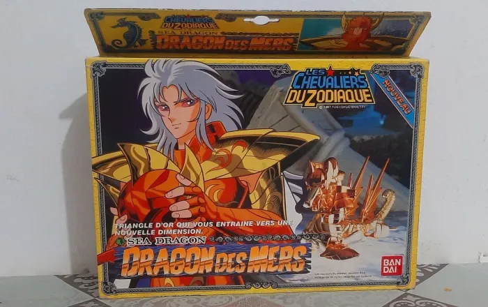 Boneco Cavaleiros do zodiaco vintage Bandai kanon de dragao marinho