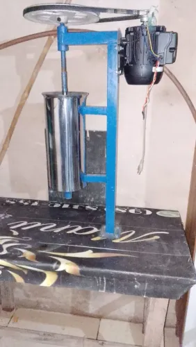 Máquina de bater jucara