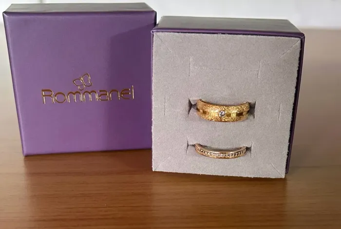 conjunto aliança e aparador rommanel dourado