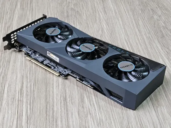 Placa de Vídeo NVidia RTX 3070 8 Gb (com defeito)