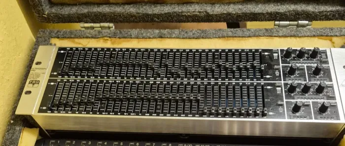 Equalizador Behringer Ultragraph Pro FBQ6200 EXCELENTE