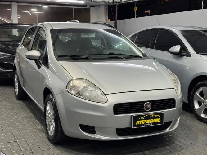 Fiat Punto Attractive 1.4 Fire Flex 8V 5P 2011