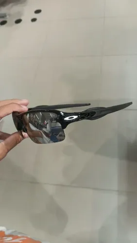 OCULOS OKLEY DISFARÇADO PRETO Vender logo cuida