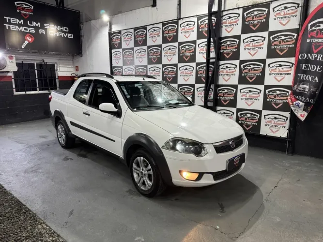 Fiat Strada Trekking 1.6 16V Flex CD 2014