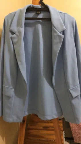 Blazer social bem conservada